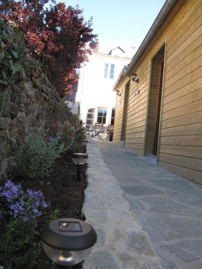 La Saline * Le Palais